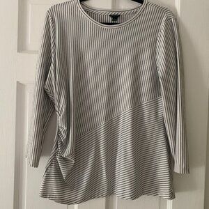 Ann Taylor Black and White Stripe 3/4 sleeve top, Ruched side size L